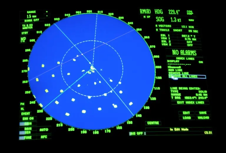 A radar image of monopiles for the Kentish Flats wind farm under construction in the Thames Estuary. Photo courtesy of Elsam.