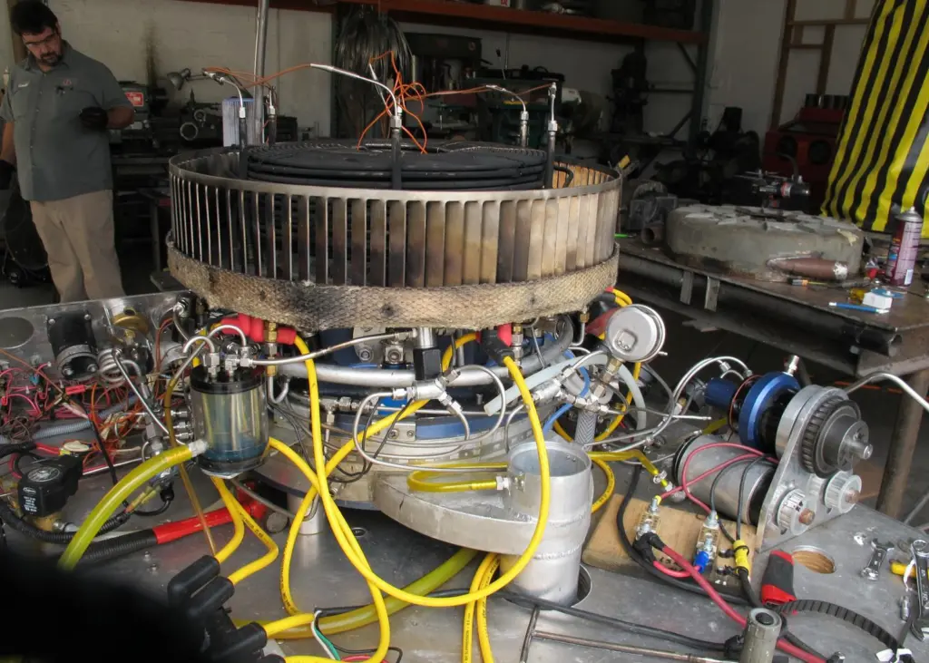 Cyclone Power already has a 100 hp steam engine up and running in a boat.