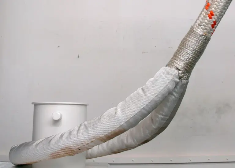 By reducing the weight and size of the splice, the A3 splice enables single person rope handling