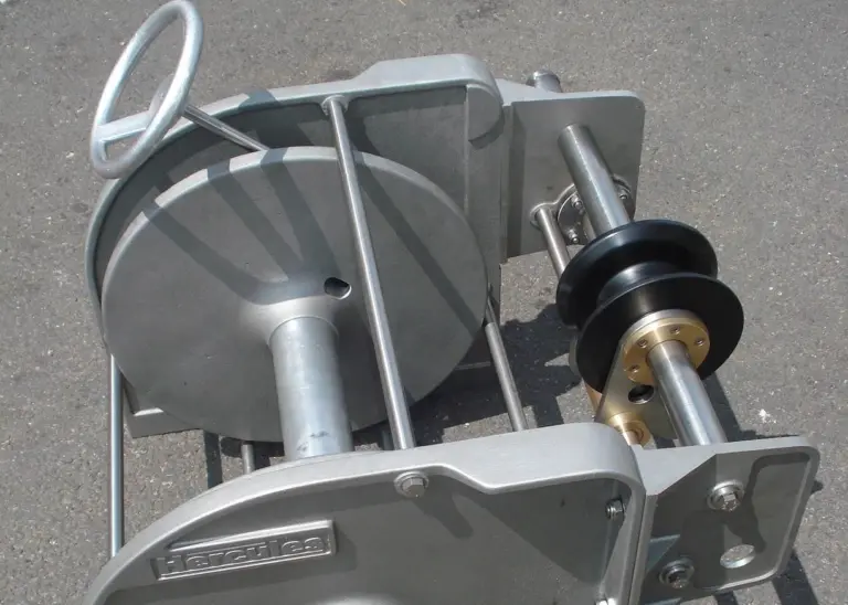Lightweight anchor winch from Hercules Hydraulics