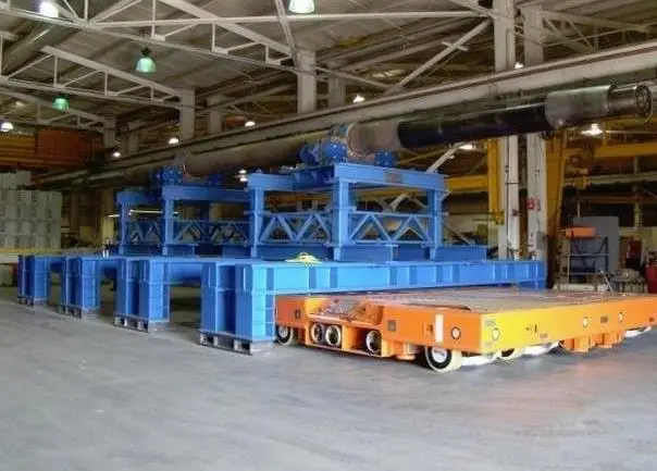 Due to vertical lifting Wheelift transporters can self-load under pallets