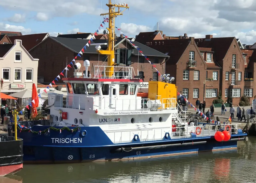 Trischen is the last in a trio of versatile flat-bottomed workboats (Photo Brunckhorst-LKN.SH)
