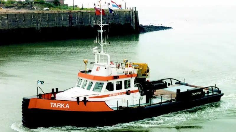 Tarka has left Holland for five months work in Egypt.