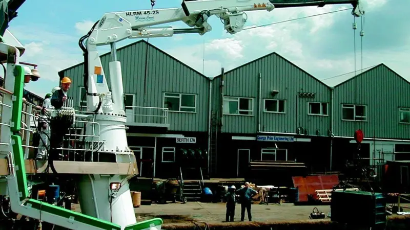 The HEILA HLRM.45-2S marine crane undergoing its overload tests.