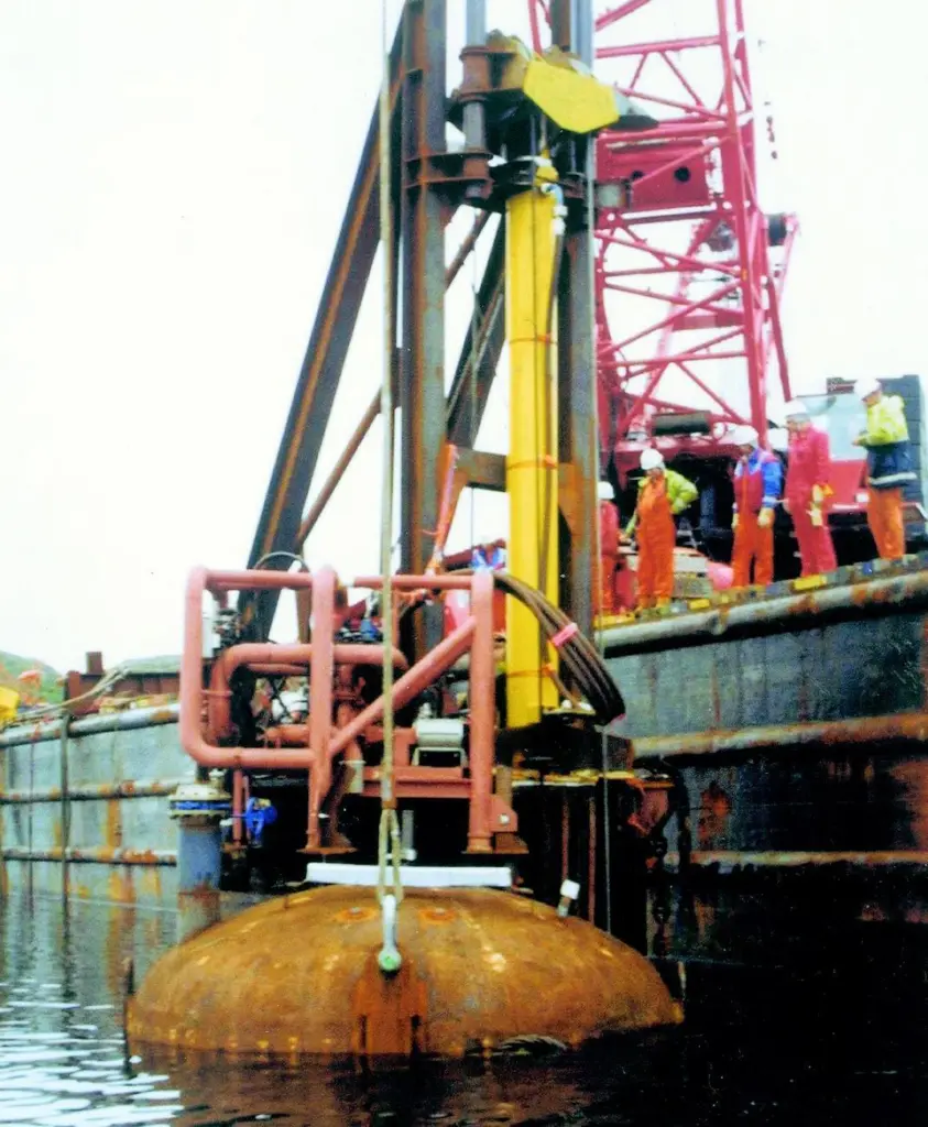 One of the hydraulic saw units during testing in Rotterdam.