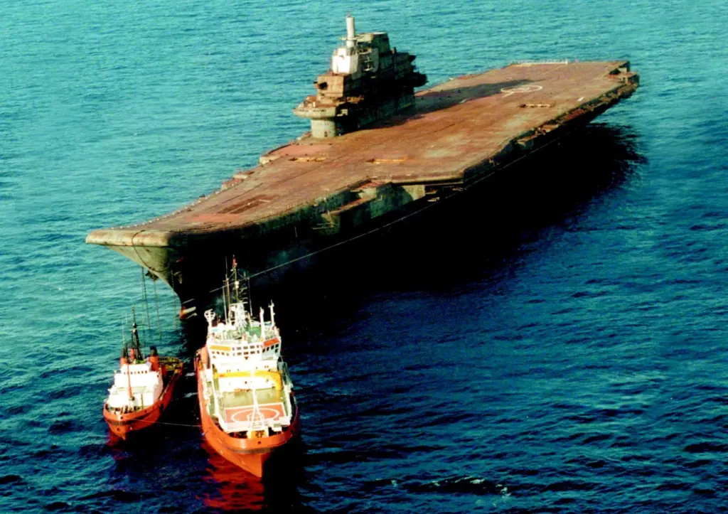 The aircraft carrier Varyag was towed to China by Nikolay Chiker.