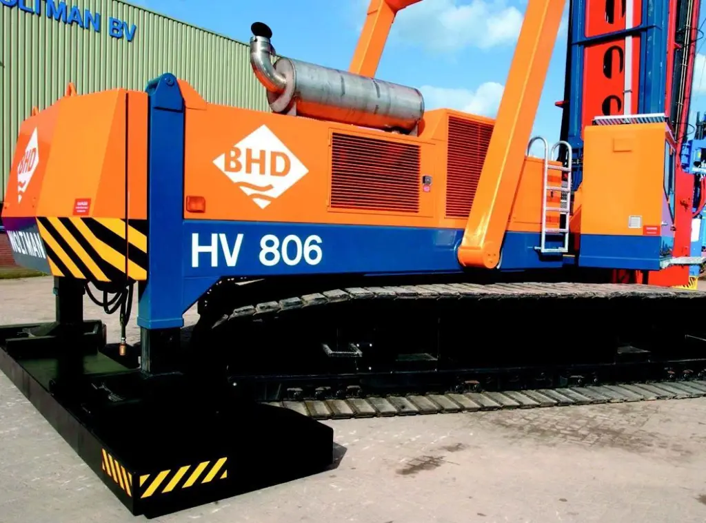 The HV 806 was built to BHDs specifications.
