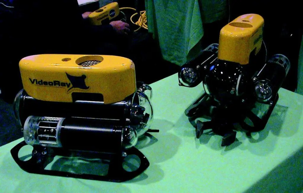 VideoRay 2002 remains the smallest ROV available.