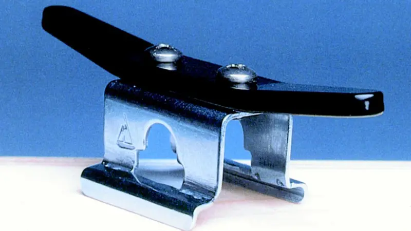 The new bracket from Johnson Marine fitted with a nylon coated aluminium cleat.