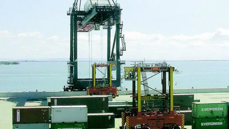 The worlds first fully automated straddle carrier terminal will be operational within three months.