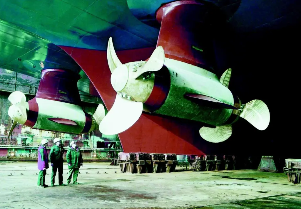 Turnable pods mounted at the stern of the vessel provide thrust in any direction.
