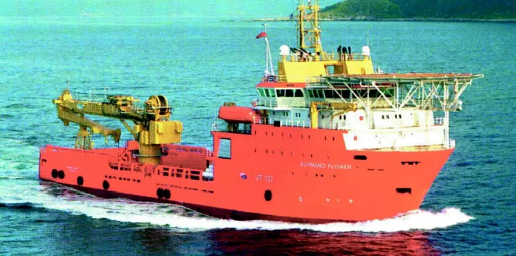 Normand Flower is fitted with diesel electric Azipod propulsion for super silent running.