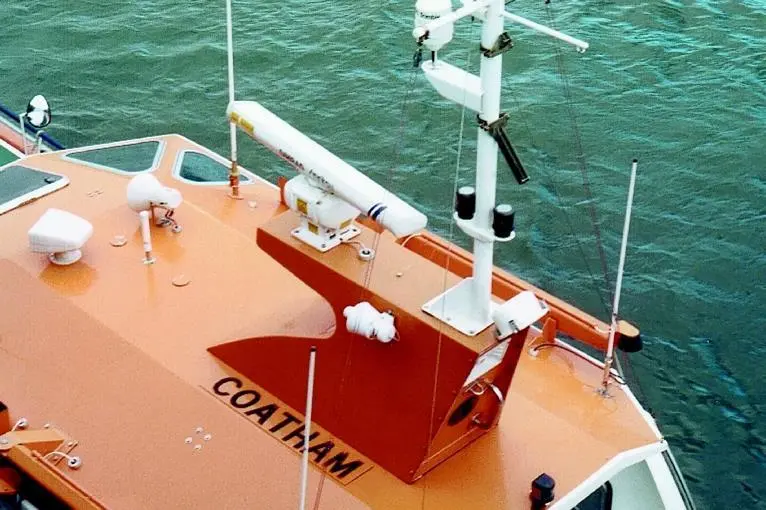 The Tees & Hartlepool pilot vessel Coatham with a custom made Echomax EM305 reflector built into the radar/mast structure atop the wheelhouse.