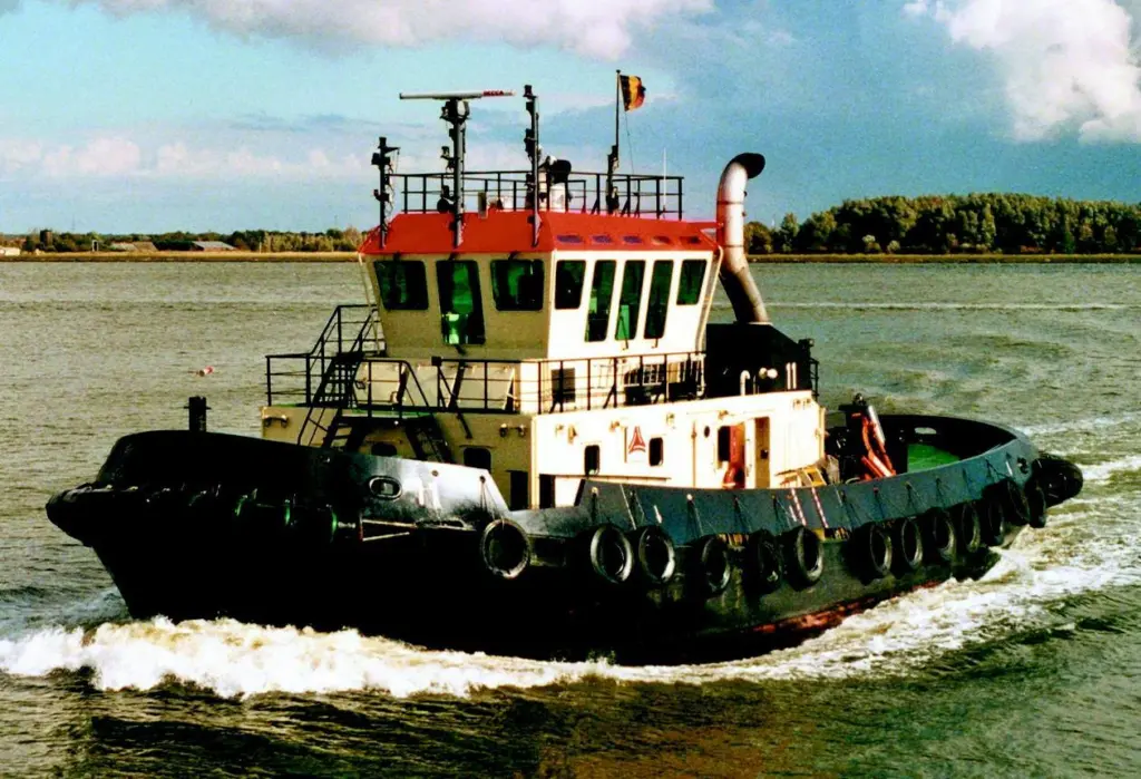 The Voith tractor Antwerp No 21 is the second of three new tugs (Towline)