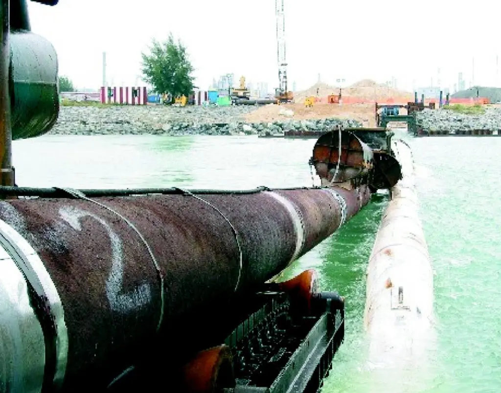 Shore pull at Pulau Sakra (Singapore).
