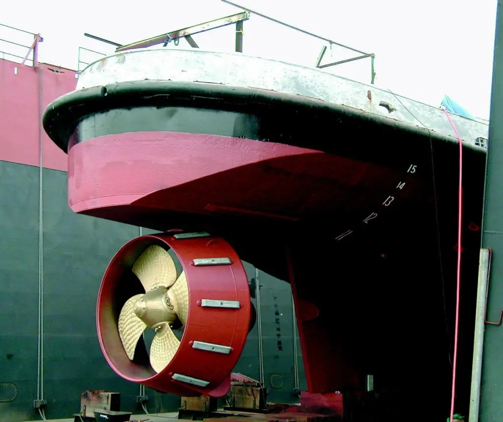 The single Schottel propulsion unit has a CP propeller. Donal G McAllister is one of two former navy tugs converted to single ASD propulsion.