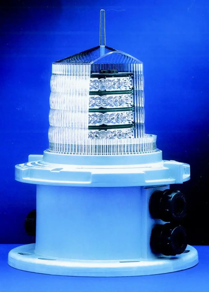 A cut-away view of the MLED-120 reveals four tiers of LEDs.
