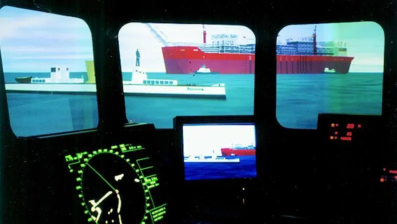 In a South Tyneside College simulation, tugs towing the FPSO Bonga encounter the historic steam turbine vessel Turbinia, seen elsewhere in this issue.