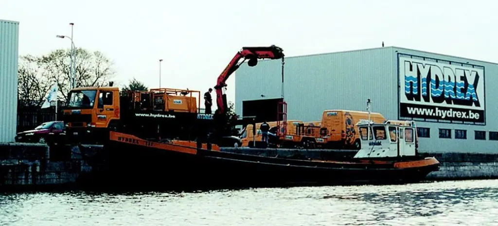 Hydrex was able to mobilise essential mobdock modification materials from Antwerp to Le Havre within six hours.