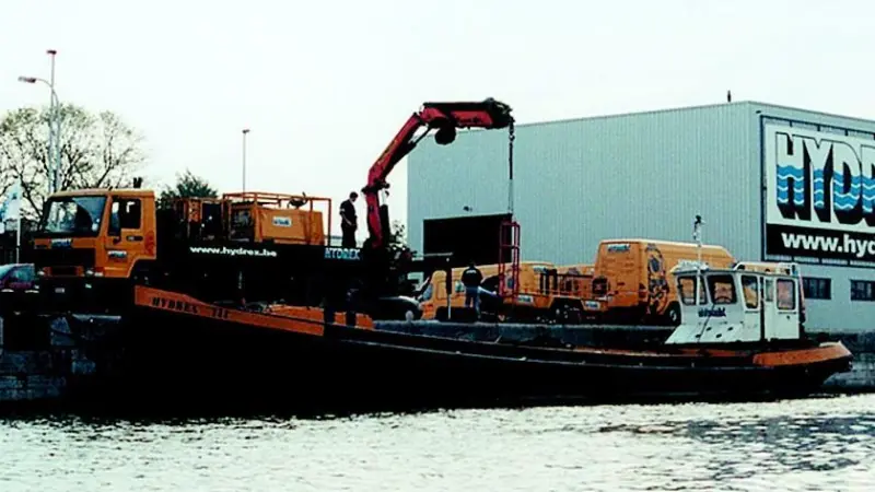 Hydrex was able to mobilise essential mobdock modification materials from Antwerp to Le Havre within six hours.