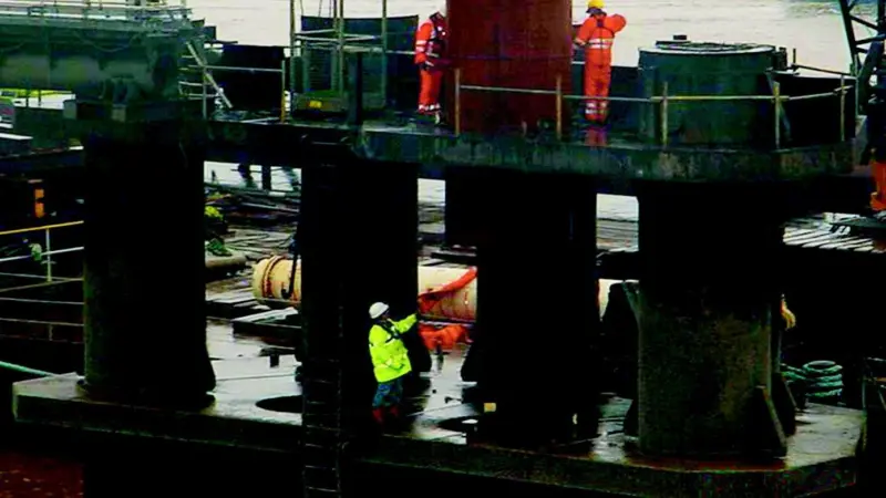 Dolphin repair works underway at Immingham.
