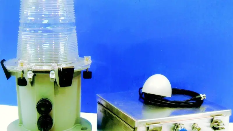 Tideland Maritime Systems V-track is an AIS unit designed for installation on navaids.
