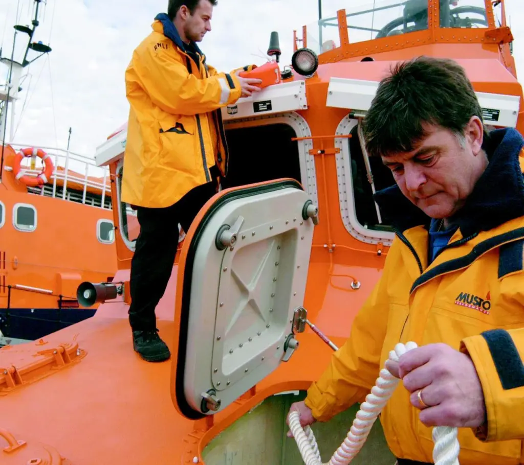 RNLI riggers Paul George and Russ Anthony are among a team of six now working towards an ITE assessed qualification.