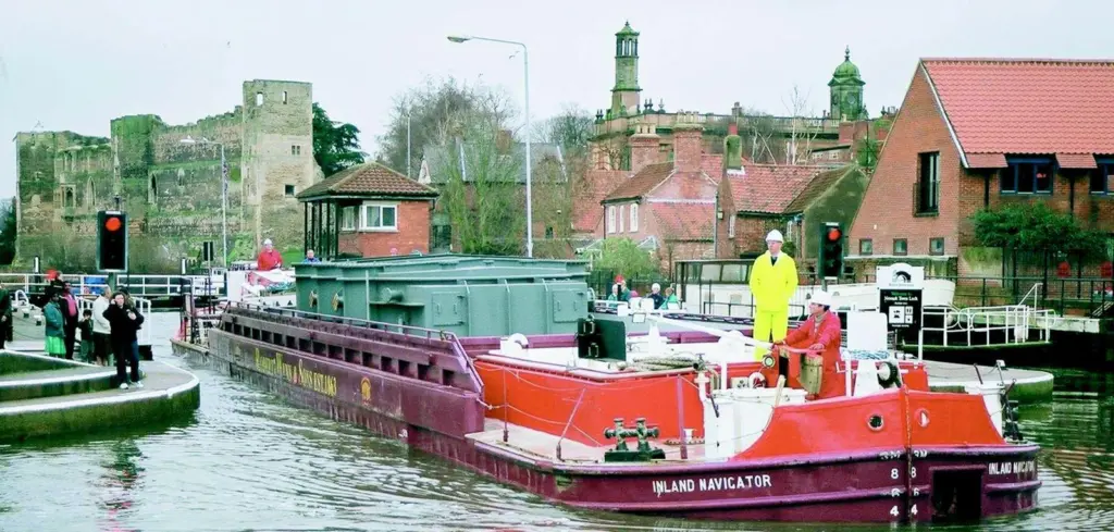 The village of Staythorpe had never seen the likes of Inland Navigator and its cargo before.