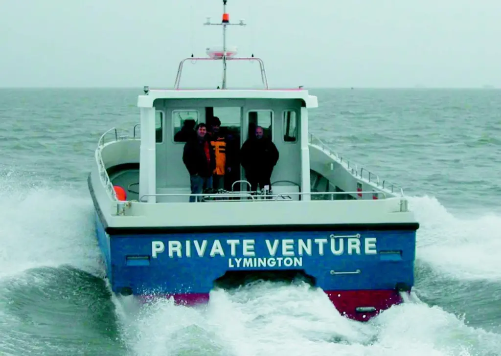 Private Venture cruises towards the fishing grounds at 18.5 knots.