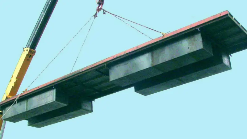 Docking Solutions new modular pontoon for sheltered waters is inherently stable.