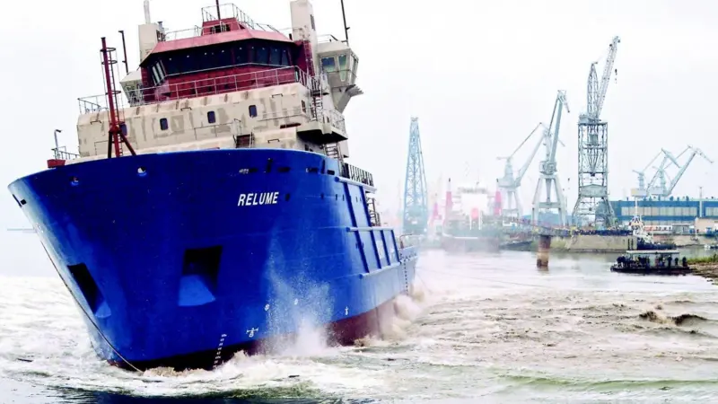 MENAS new pollution control vessel enters the River Danube at Galantz Shipyard in Romania last month.
