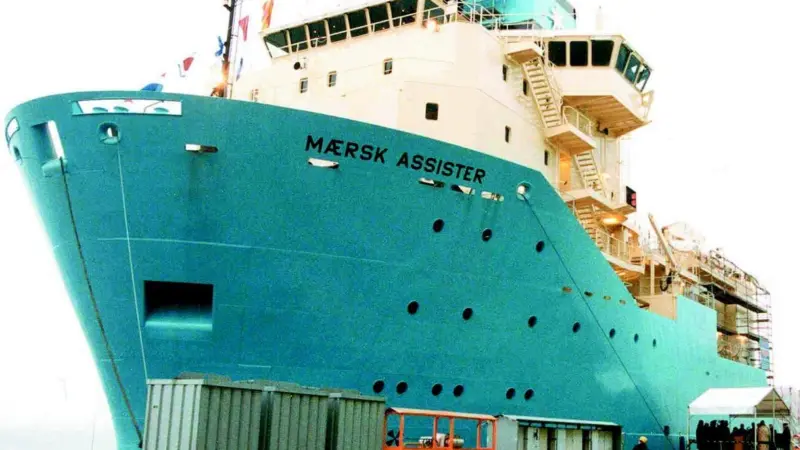 Maersk Assister being joined by two more.