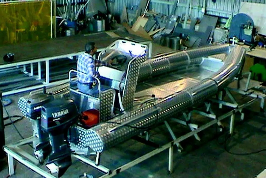 A 6.5m Ally Duck such as this will give demonstration runs at seawork2004. .