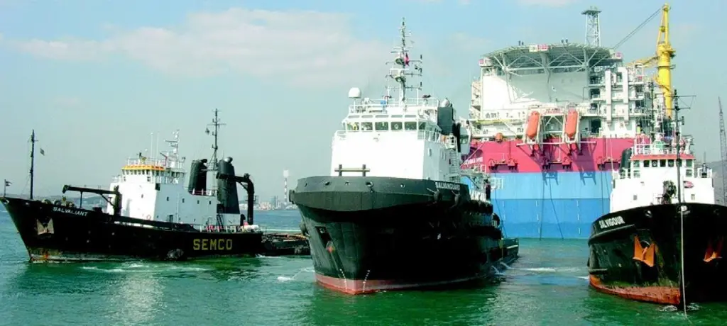 New tugs from the Semco fleet leave Korea with FPSO Kizomba A bound for Angola.