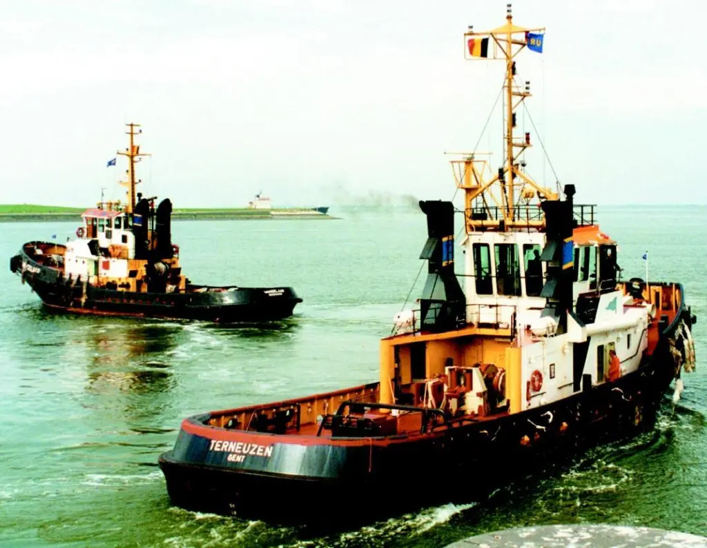 Terneuzen is now operating in Rotterdam as the Fairplay XVI.