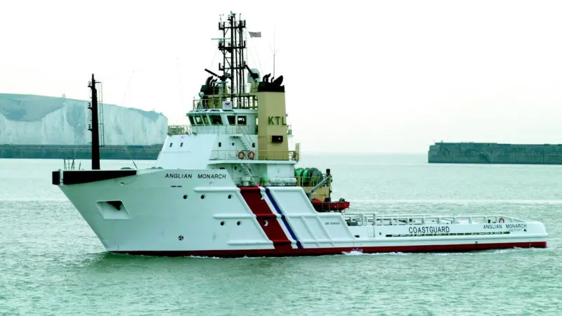 ETV Anglian Monarch successfully connected to Armour Rock in heavy weather off Dover.