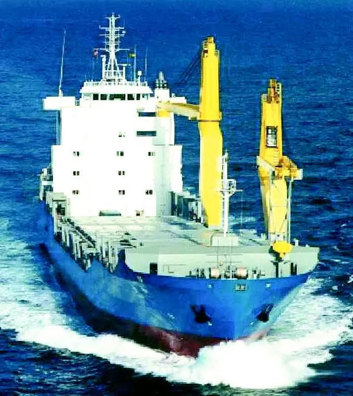 Cassens: building 700 TEU feeders again after rescue from bankruptcy.