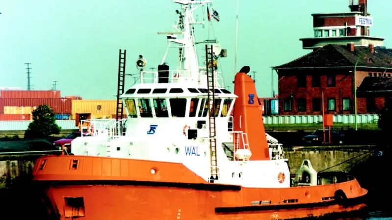 The tugs of Transport & Service will loose their distinctive orange livery.