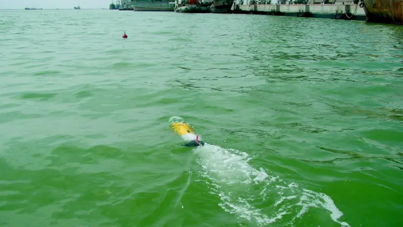 Surveys of Iraqi ports such as Umm Qasr - shown here being surveyed by an unmanned underwater vehicle - suggest wrecks are a hazard to navigation.
