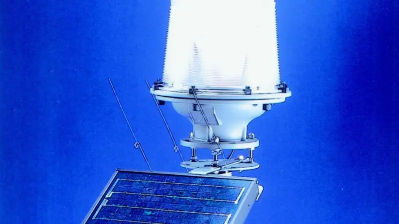 Tideland Signals ML-300 lantern forms part of a range of aids to navigation supplied to West Bay harbour.