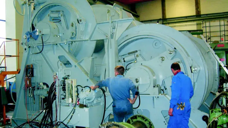 Hatlapa has shipped its largest ever winch for Ferrostaal and Harms Bergungs new deepsea tug.