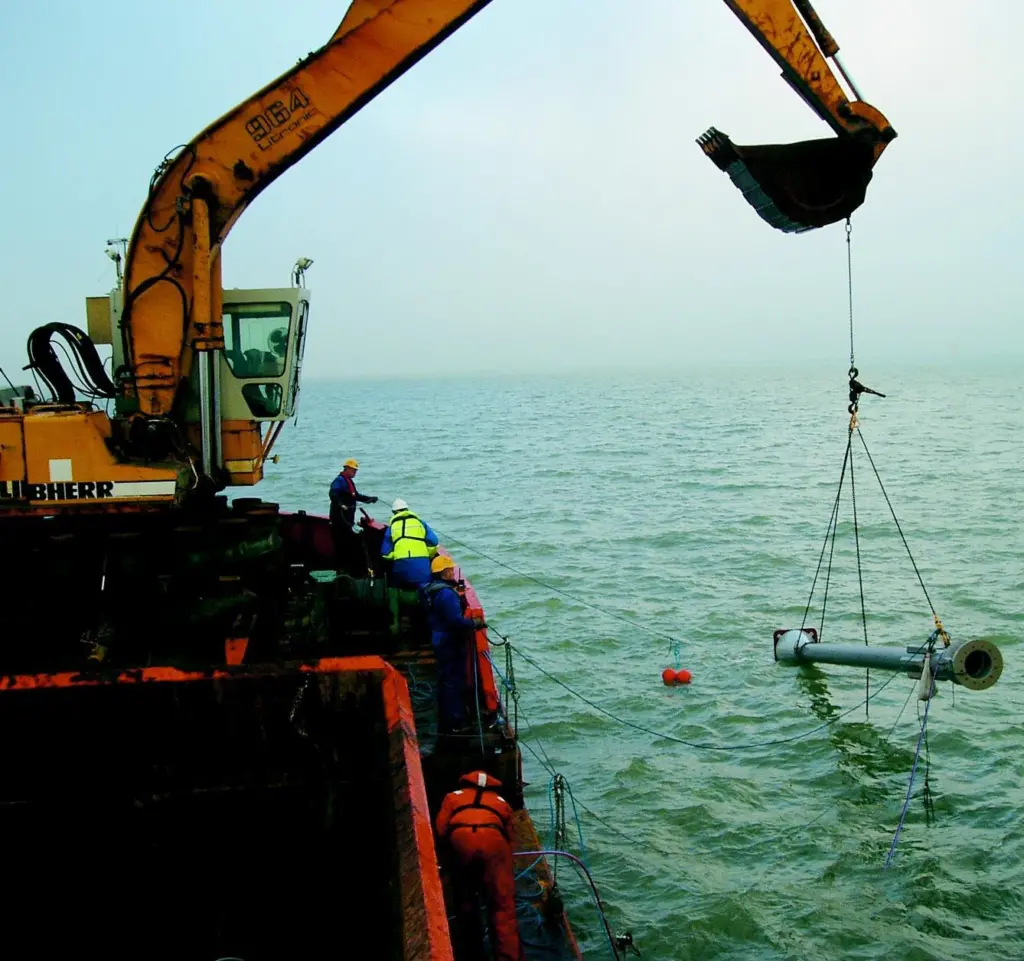 The Danish dredger M/V Margrethe Fighter has been deployed for wind farm installation works at Kentish Flats UK.