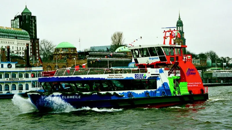 Elbmeile is the seventh Type 2000 ferry for Hamburgs HADAG and the fifth built by SSB.