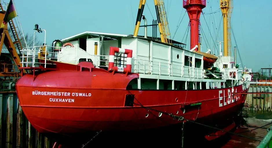 Elbe 1-Burgermeister OSwald at Peters Schiffbau.