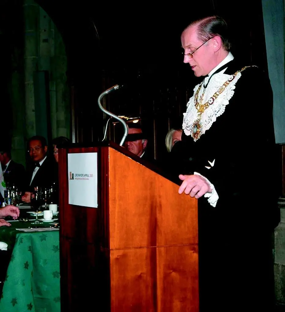 The Lord Mayor of London urges the Citys maritime sector to work together.