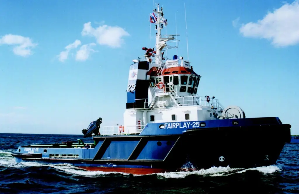 Fairplay 25 is one of a series of similar tugs built to compete on the European market.