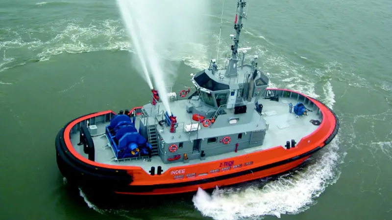 One of the most innovative designs from Robert Allan is the popular Z-TECH tractor tug.