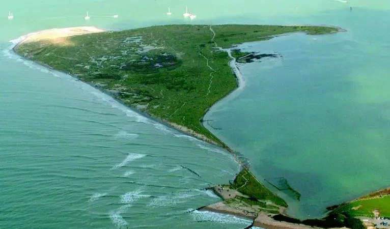 Short term protection for The Hinge at East Head has been completed.