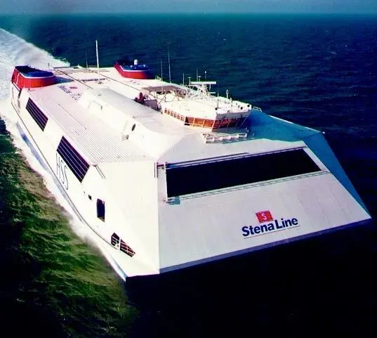 Stenas combination of fast craft and superferries is satisfying Irish Sea freight customers.