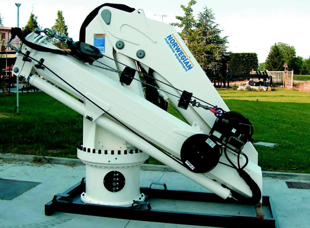 NME is supplying 10 of these cranes to the Sczecin Ship Repair Yard Gryfia SA in Poland.